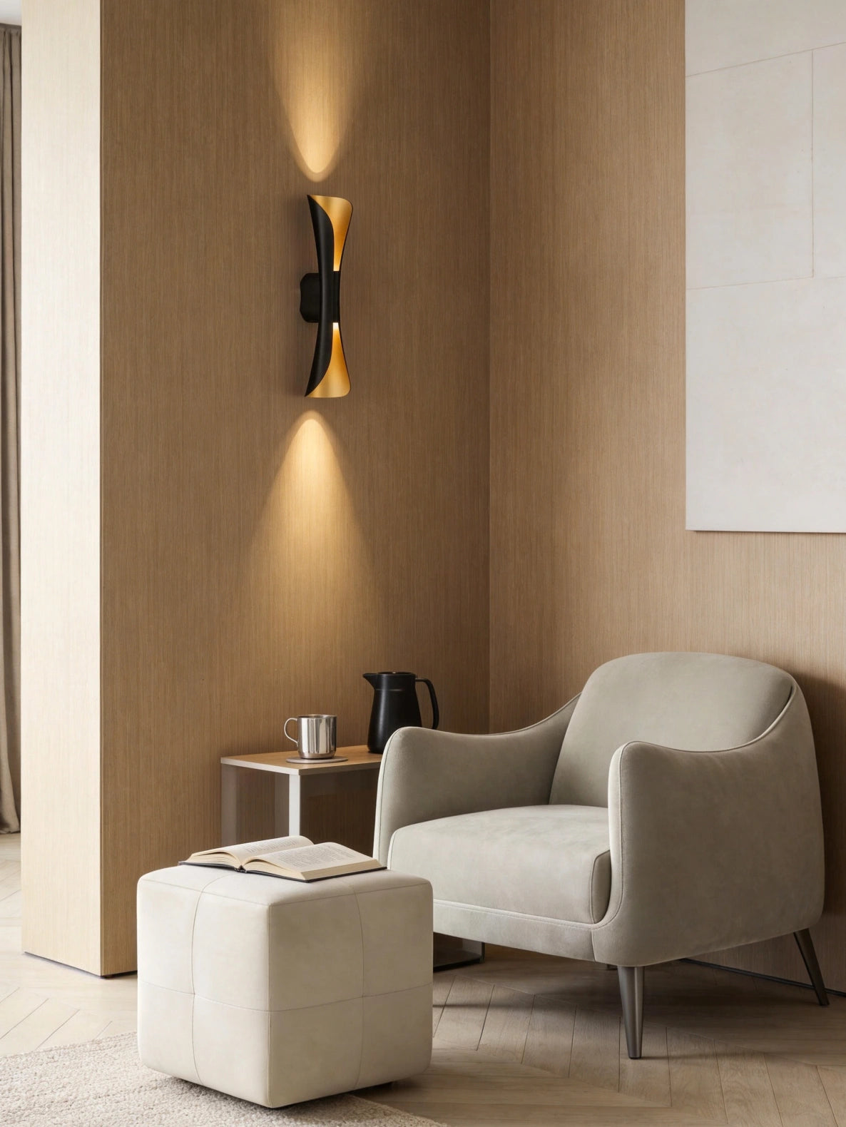 Xiphos Plus Wall Light