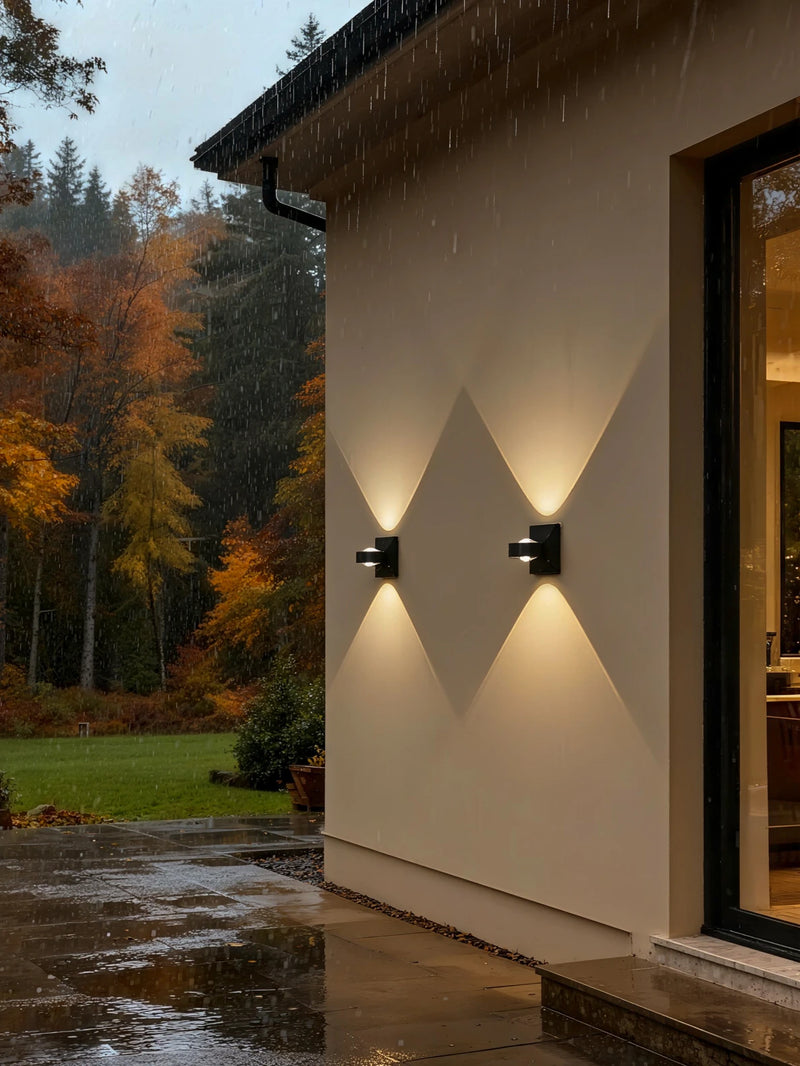 Lumisphere Wall Light